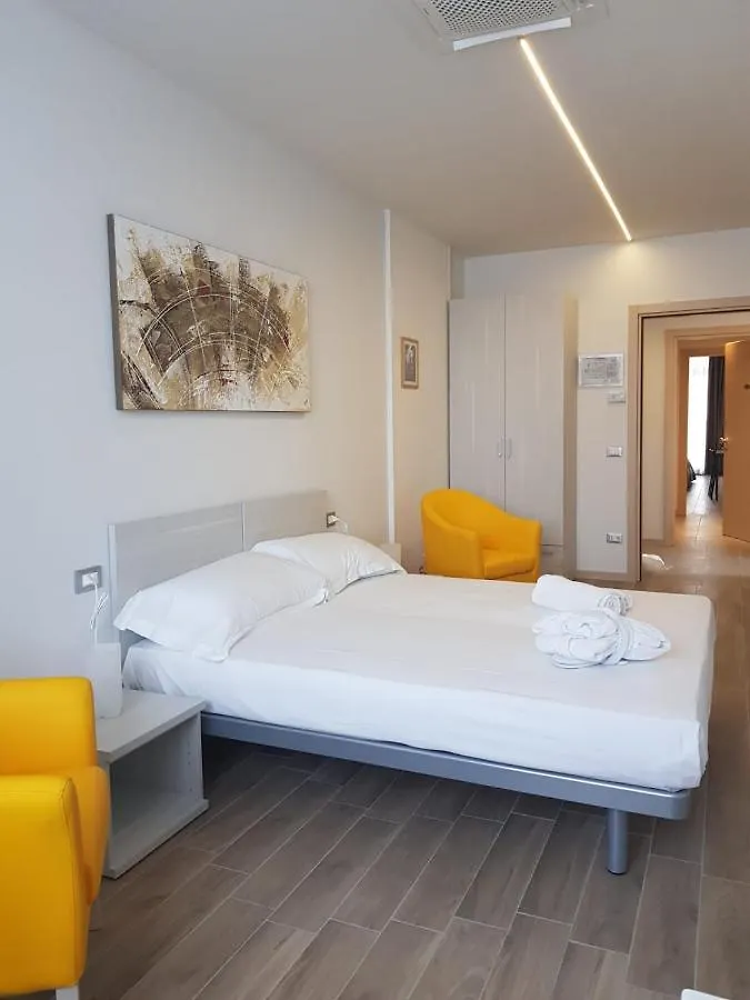 Happy Residence Milano Cesano Maderno 0*,
